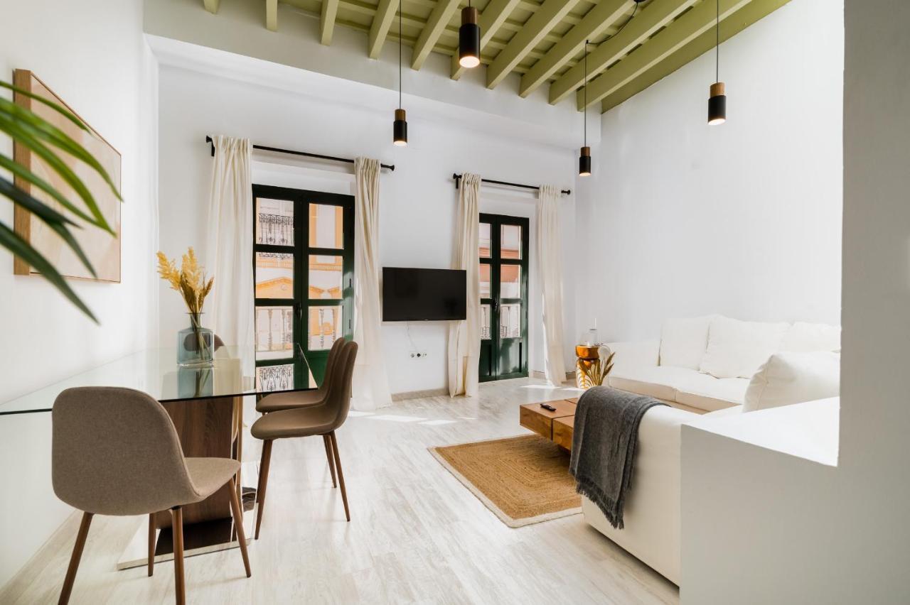 Duplex With Terrace- 2bd 2bth- Arenal Appartement Séville