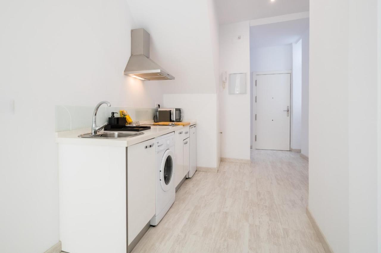 Duplex With Terrace- 2bd 2bth- Arenal